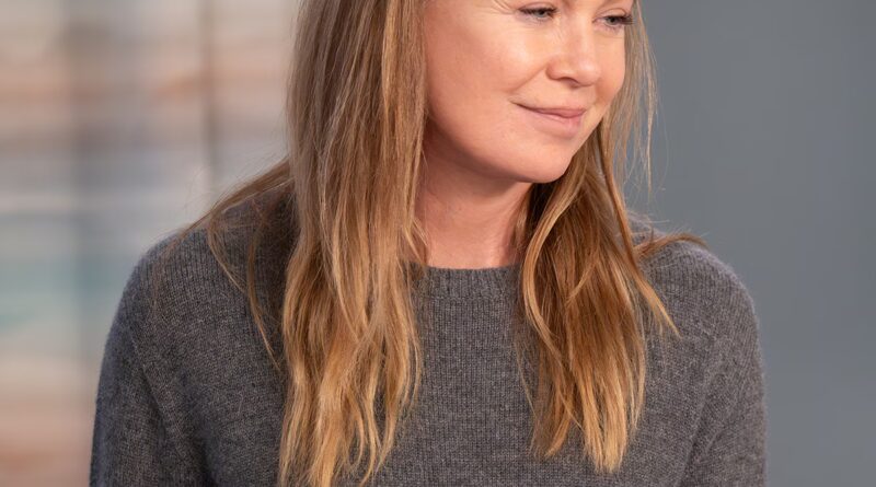 Ellen Pompeo Missing From Grey's Anatomy Season 23 Cast Photo