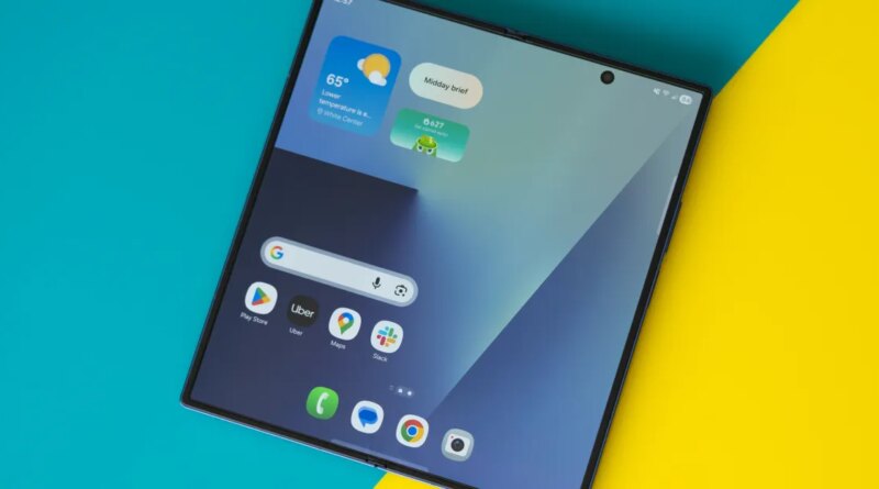 Samsung can’t afford to play it safe with Apple’s first foldable looming