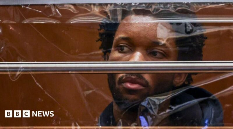Il cantante statunitense D4vd andrà a processo per omicidio nella morte di Celeste Rivas Hernandez