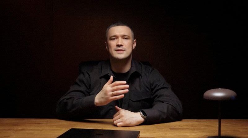 Ousted Ukrainian defence minister's gamble against Zelenskiy backfires as protests end